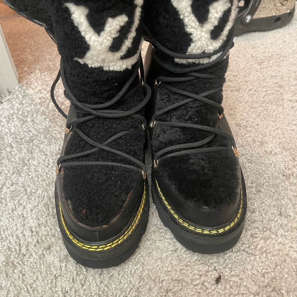 Louis Vuitton Fur Boots